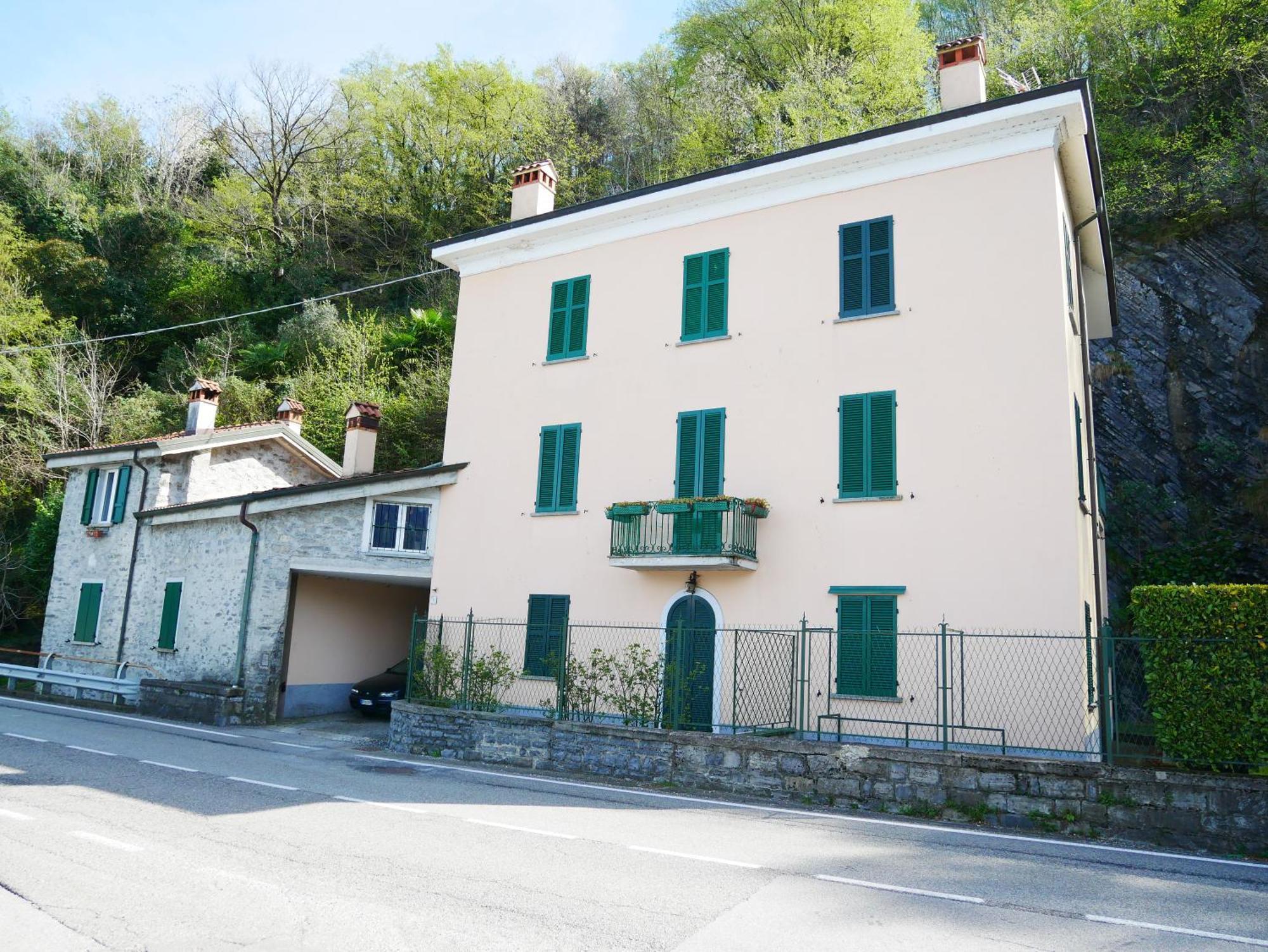 La Riva Appartamento Perledo Extérieur photo